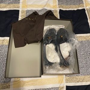 Gucci authentic mens loafers leather size 10 worn 1 time black/tan offer!